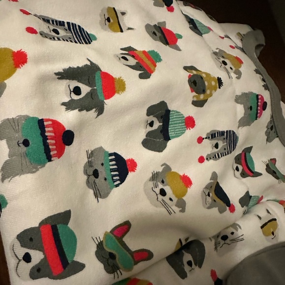 Company Store Christmas Pajamas Men's Large two piece ski dogs. EUC. Worn once. - Picture 2 of 5